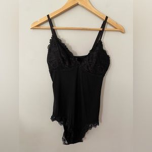 2/$20 Marilyn Monroe Black Bodysuit size small